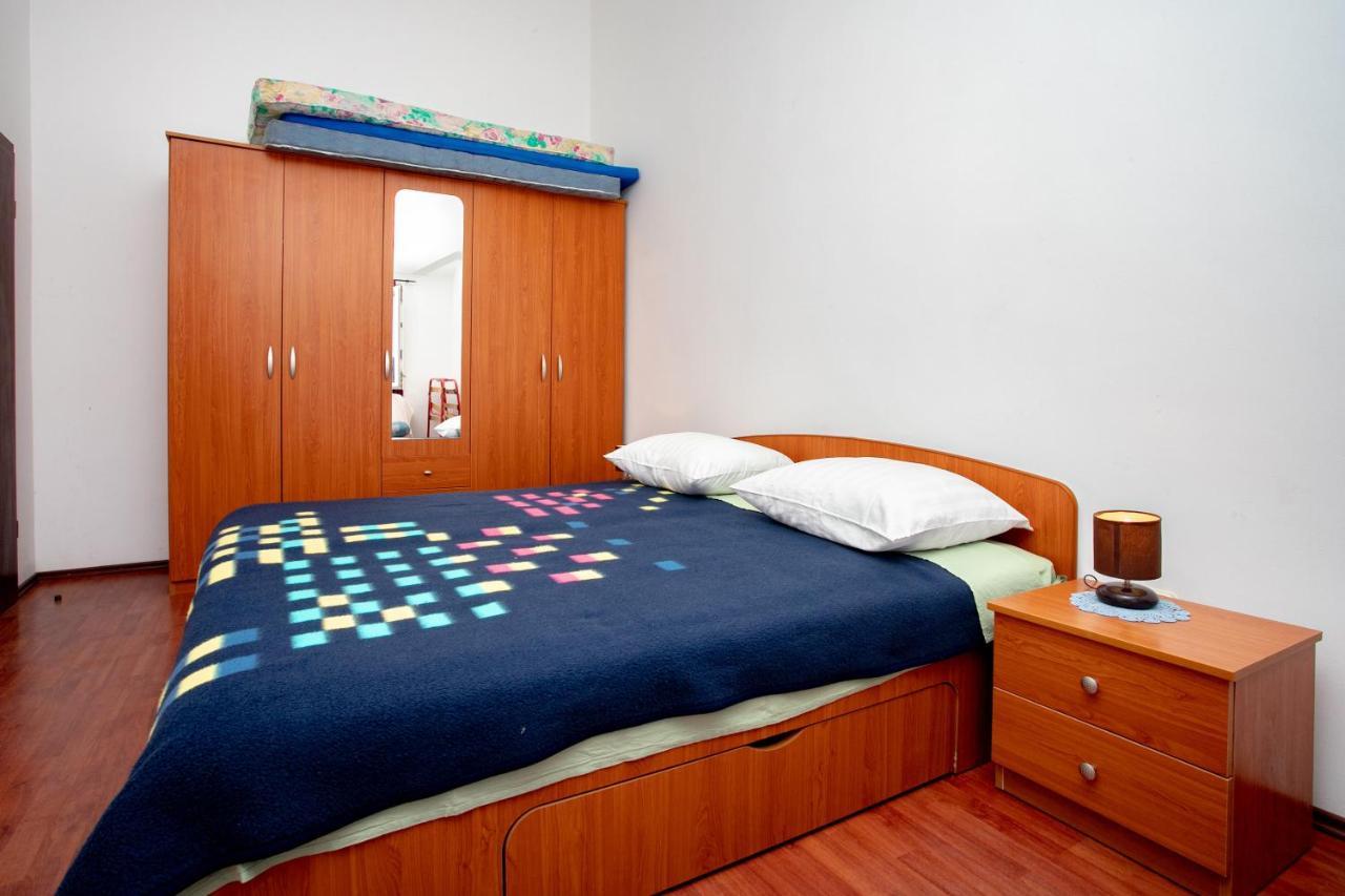 Apartments Madirazza Uble Exterior foto